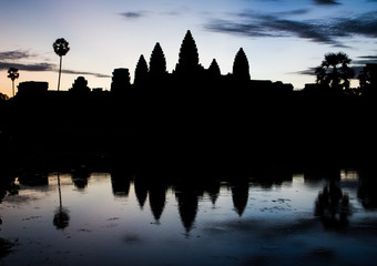 Obraz premium Silhouette of Angkor Wat