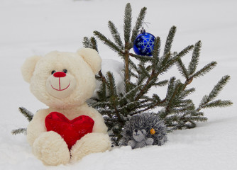 игрушки под елочкой