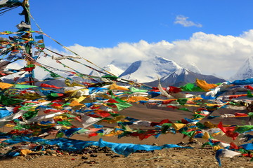 Prayer flags and mounts Colangma-left+Gyao Kang-right. Tibet. 1984