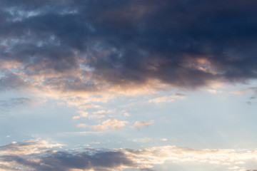 Fototapeta premium beautiful sky with clouds at dawn
