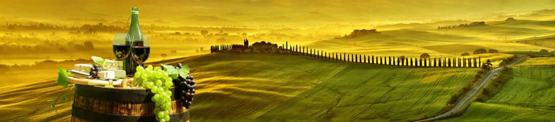 Panele Szklane Podświetlane  Hi res megapikselowa panorama wzgórz Toskanii