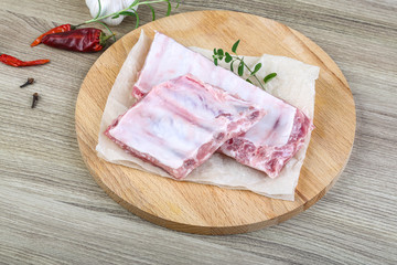 Raw pork ribs