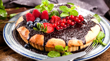 Obst Schoko kuchen mit minze