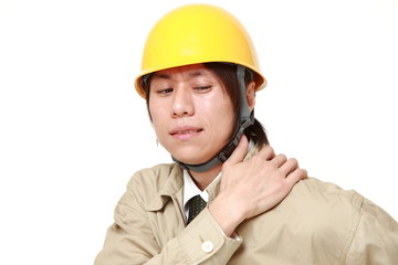 Japanese construction worker suffers from neck ache