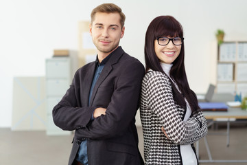 kreatives junges team im büro