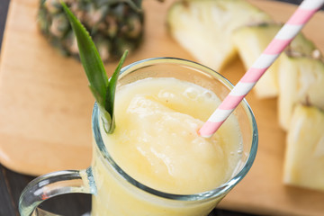 pineapple smoothie