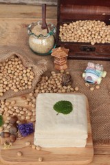 Tofu for cooking and soybean seed.