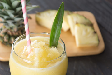 pineapple smoothie