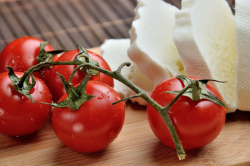 goat cheese and tomatoes
