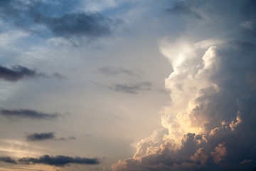 Fototapeta na wymiar Thunderhead Heavenly Sky White Storm Clouds Background Cloudy Sk