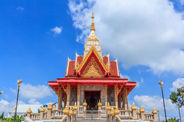 Fototapeta premium red rooftop against blue sky