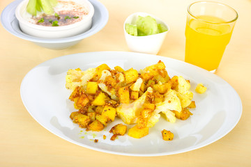 Blumenkohl-Kartoffel-Curry