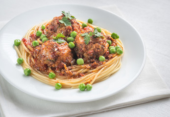 Turkey meatballs with pasta and fresh peas