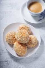 Almond cookies