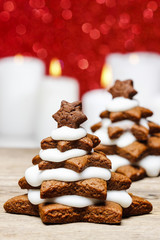 Gingerbread christmas tree. Beautiful xmas dessert