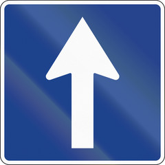 Road sign used in Spain - One-way road © jojoo64