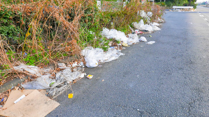 ゴミの不法投棄　モラルハザード