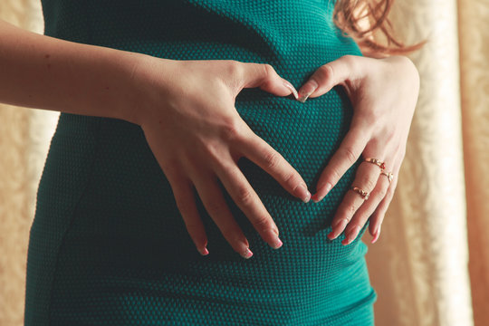 belly pregnant women