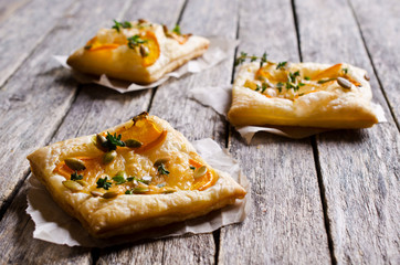 Tart with pumpkin and cheese