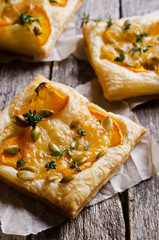 Tart with pumpkin and cheese