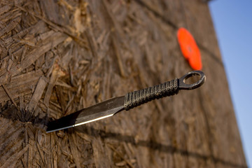 throwing knife
