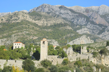 Fototapeta na wymiar fortress of old Bar, Montenegro