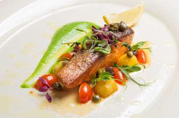 salmon steak with vegetables