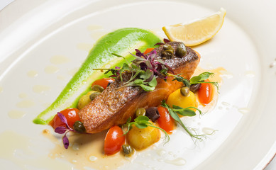 salmon steak with vegetables