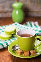 macaroons with tea