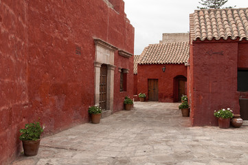 Fototapeta na wymiar klasztor Santa Catalina w peruwiańskim mieście Arequipa