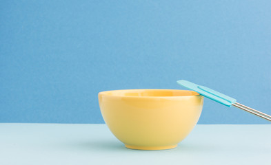 Kitchen bowl and spatula for cooking or baking