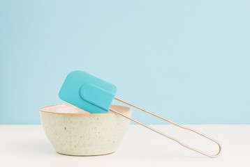 Kitchen bowl and spatula for cooking or baking