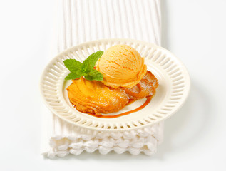 Spritz cookie with ice cream