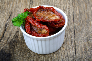 Dried tomatoes