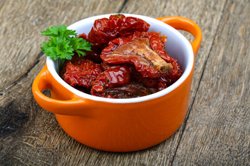 Dried tomatoes