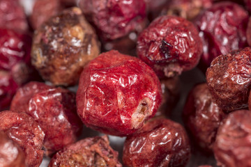  Freeze dried redcurrants for cocktails and highballs