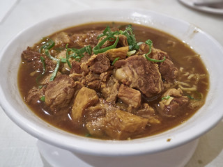 Beef brisket with rice noodle