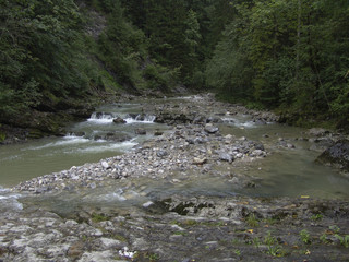 Maserbach, Flussbett