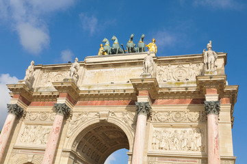 Fototapeta na wymiar The Arc de Triomphe du Carrousel in Paris, France