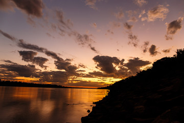 Obraz premium Color of the sky that morning Mekong River Ubon Ratchathani, Tha