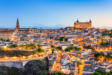 Toledo, Spain old town city skyline. - obrazy, fototapety, plakaty