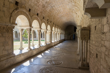 Girona Cathedral cloister archway