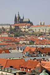 Obraz premium PRAGUE, CZECH REPUBLIC - APRIL 24, 2013: View from Old Town Hall Tower to Mala Strana (Lesser Town) and Hradcany