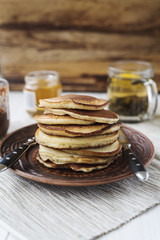 Pancakes with chocolate and honey