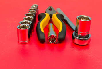 Ratchet and a set of interchangeable heads