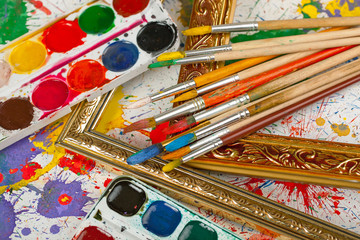 Fototapeta premium Brushes, paints, pencils for drawing