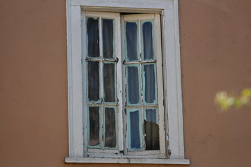  broken old window