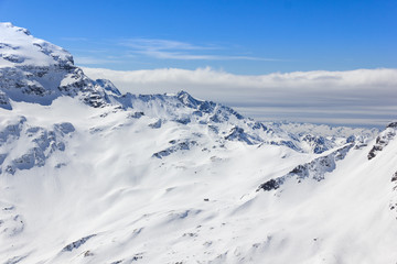 Fototapeta na wymiar Paesaggio di montagna in inverno