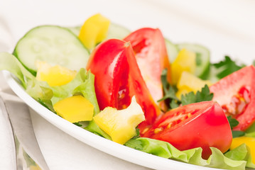 vegetable salad on plate