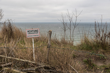 Warnung an der Küste